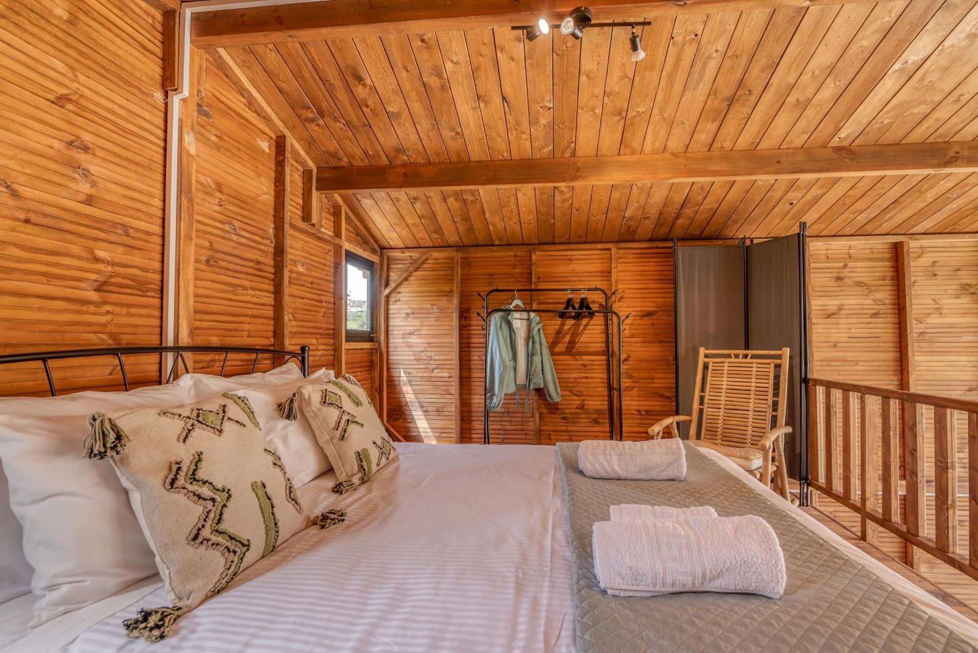 Wooden House Apartments Kalathenai 外观 照片