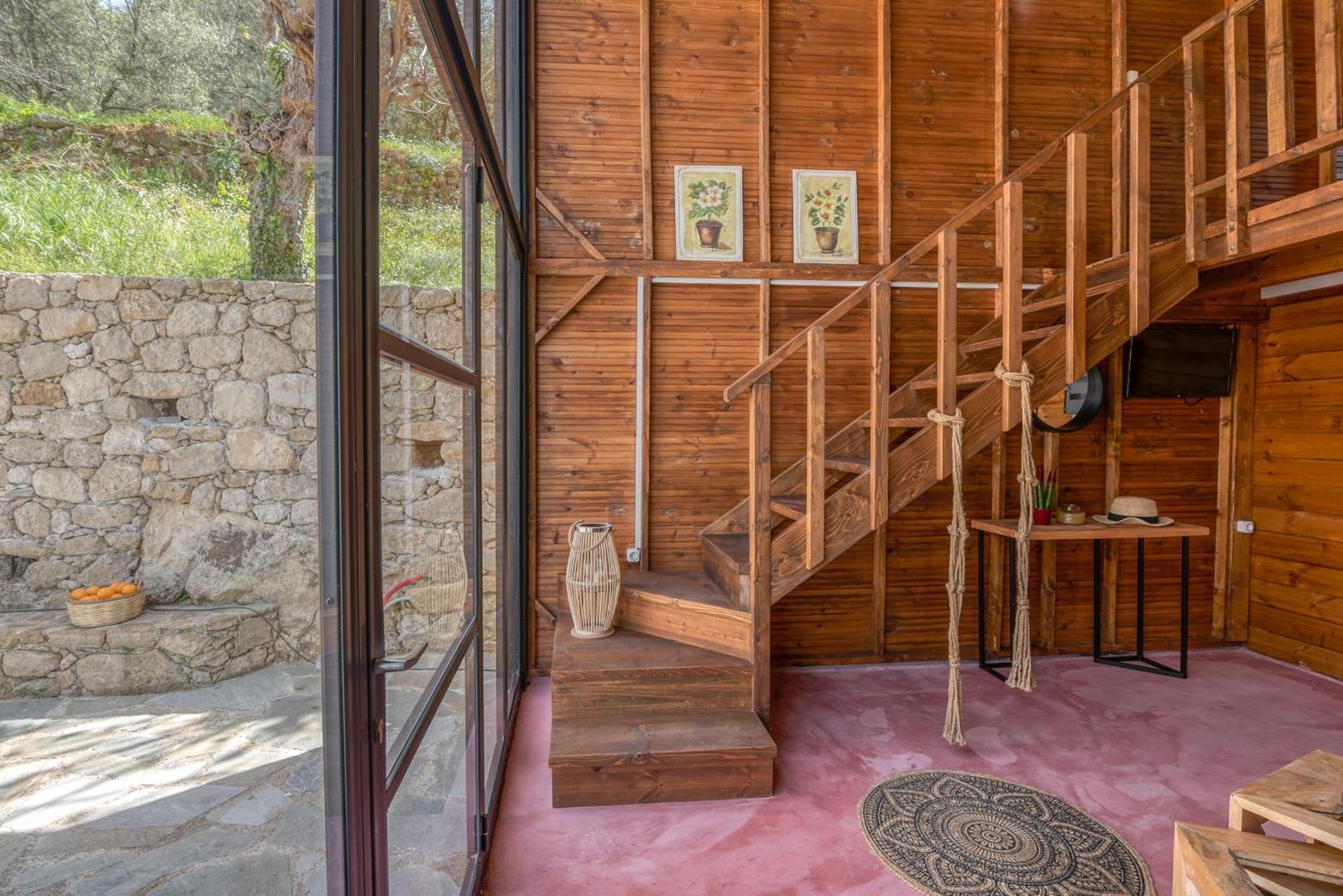 Wooden House Apartments Kalathenai 外观 照片