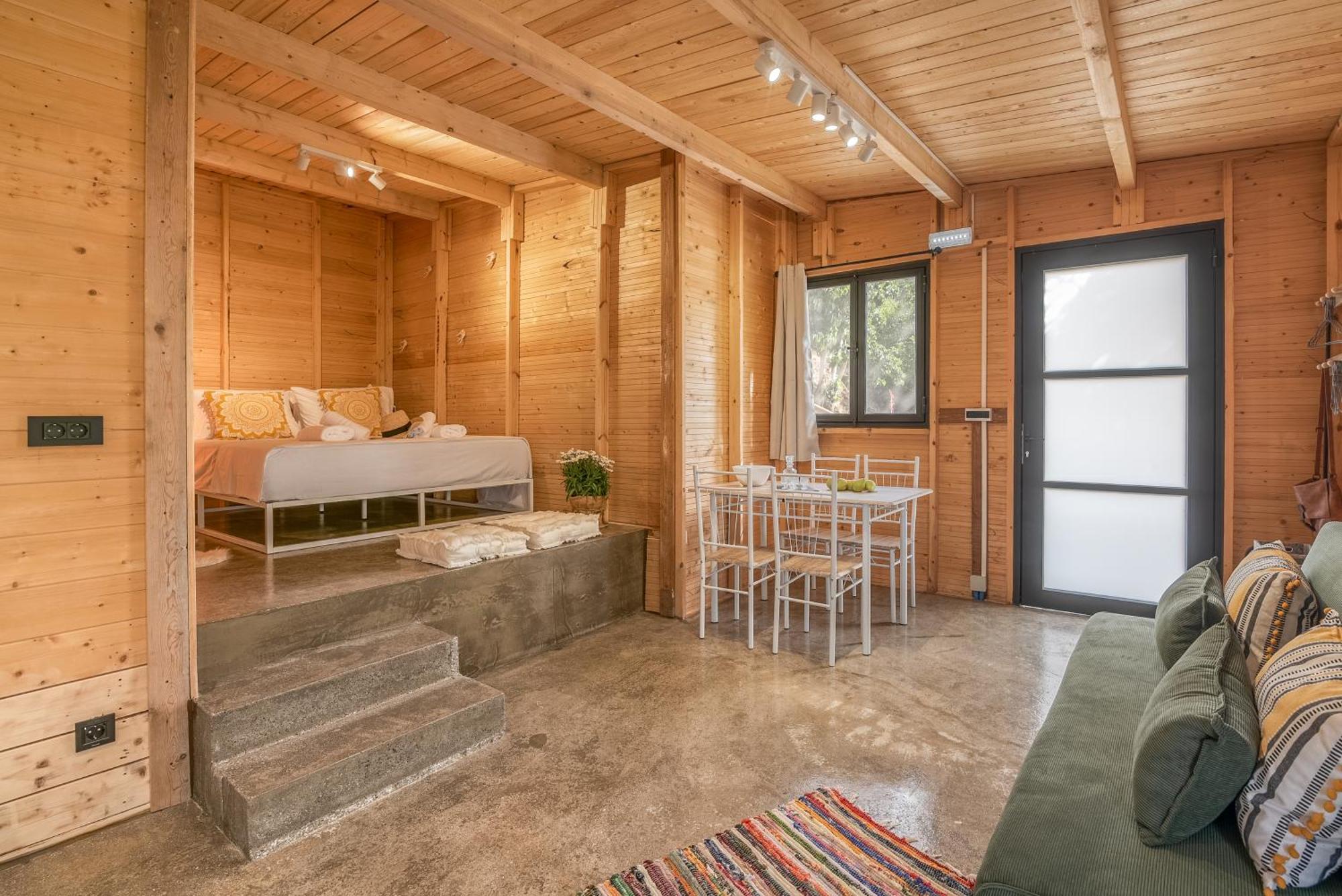 Wooden House Apartments Kalathenai 外观 照片
